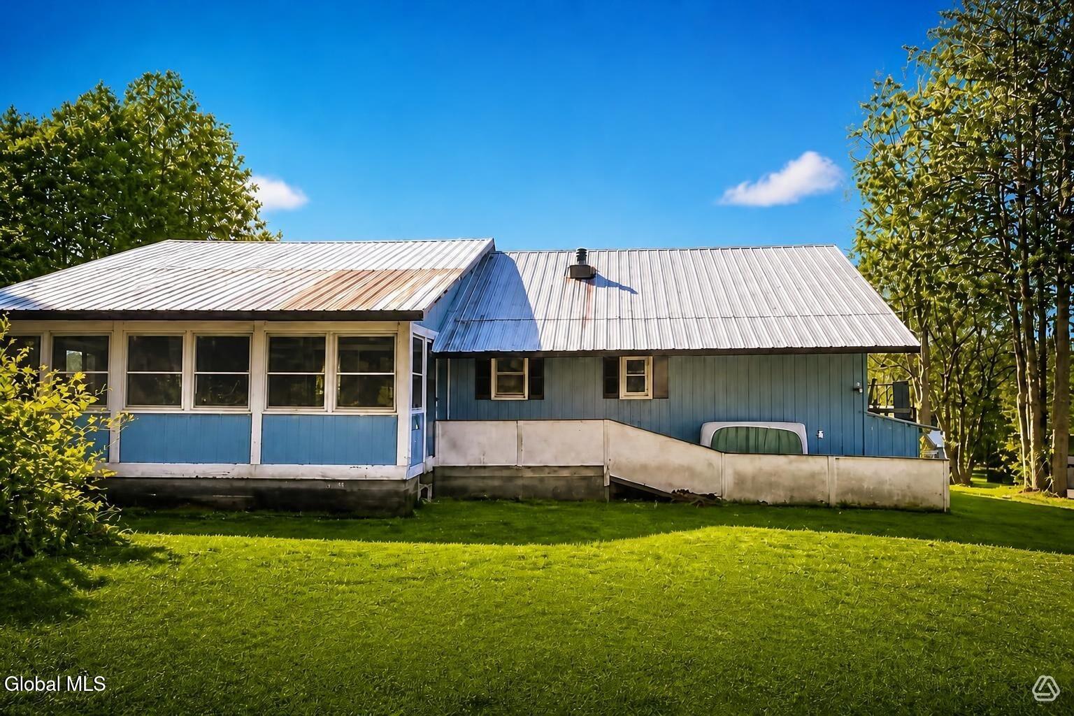 14 Irishtown Road Minerva NY 12857