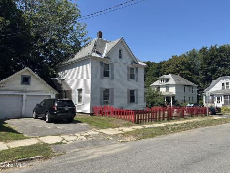10 Dean Street Gloversville NY 12078