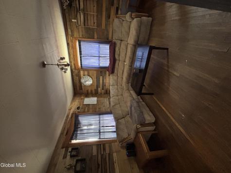 10 Dean Street Gloversville NY 12078