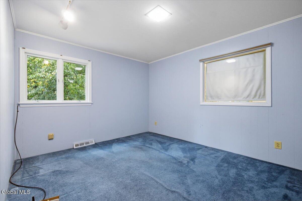 166 Normanskill Road Slingerlands NY 12159