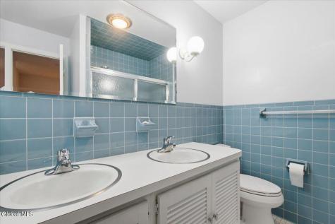 166 Normanskill Road Slingerlands NY 12159