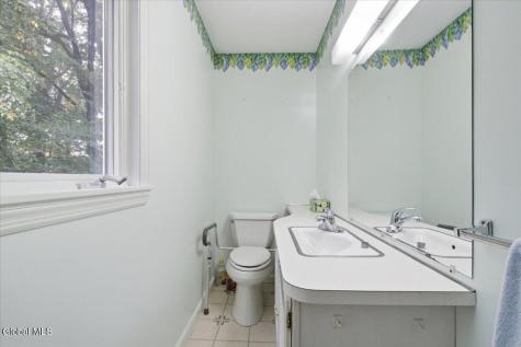 166 Normanskill Road Slingerlands NY 12159