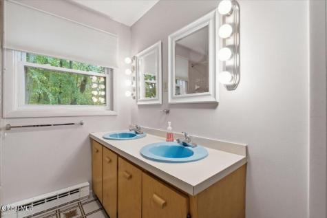 166 Normanskill Road Slingerlands NY 12159