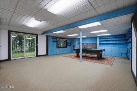166 Normanskill Road Slingerlands NY 12159