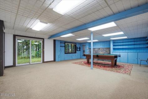 166 Normanskill Road Slingerlands NY 12159