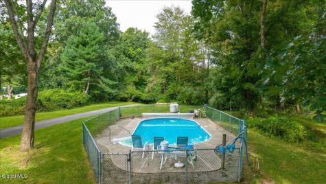 166 Normanskill Road Slingerlands NY 12159