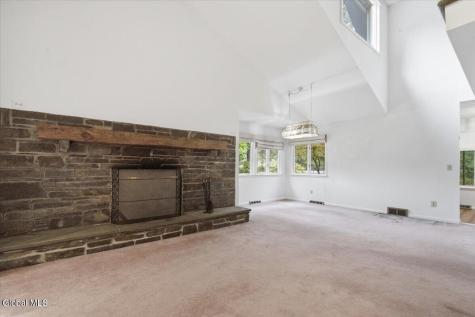 166 Normanskill Road Slingerlands NY 12159