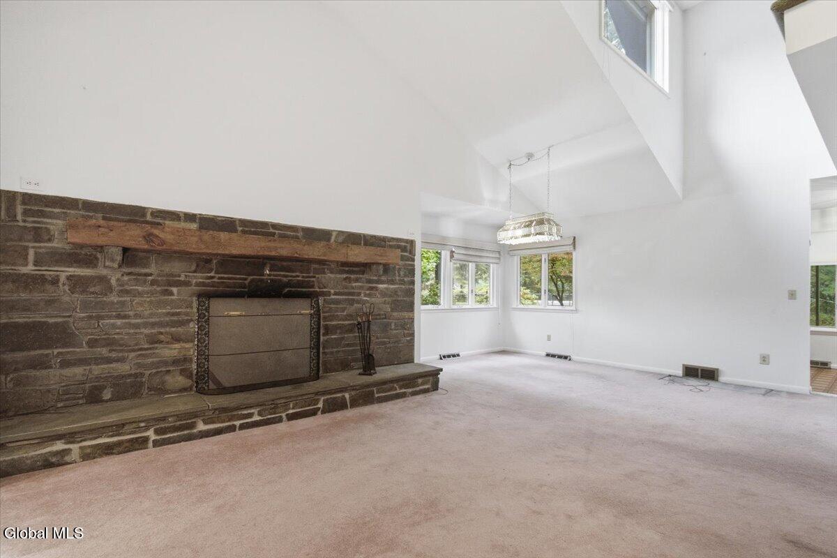 166 Normanskill Road Slingerlands NY 12159