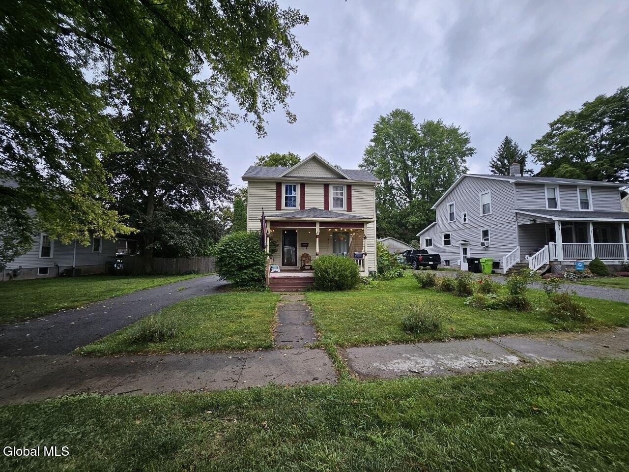 529 Tilden Street Oneida NY 13421