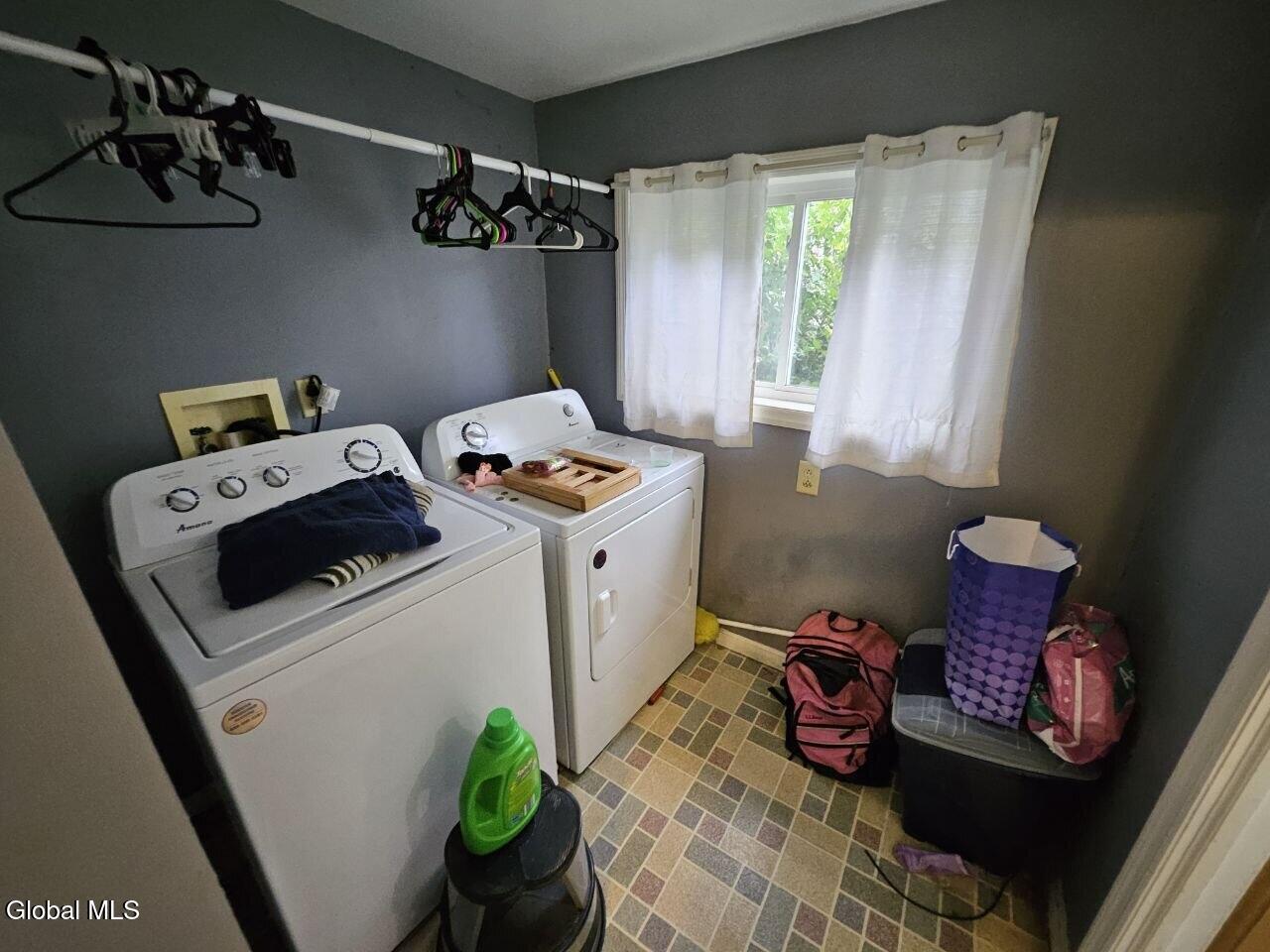 529 Tilden Street Oneida NY 13421