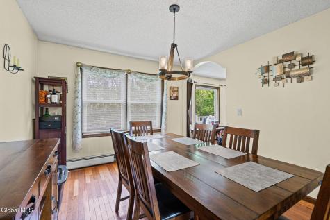 4 Carlyle Court Ballston Lake NY 12019