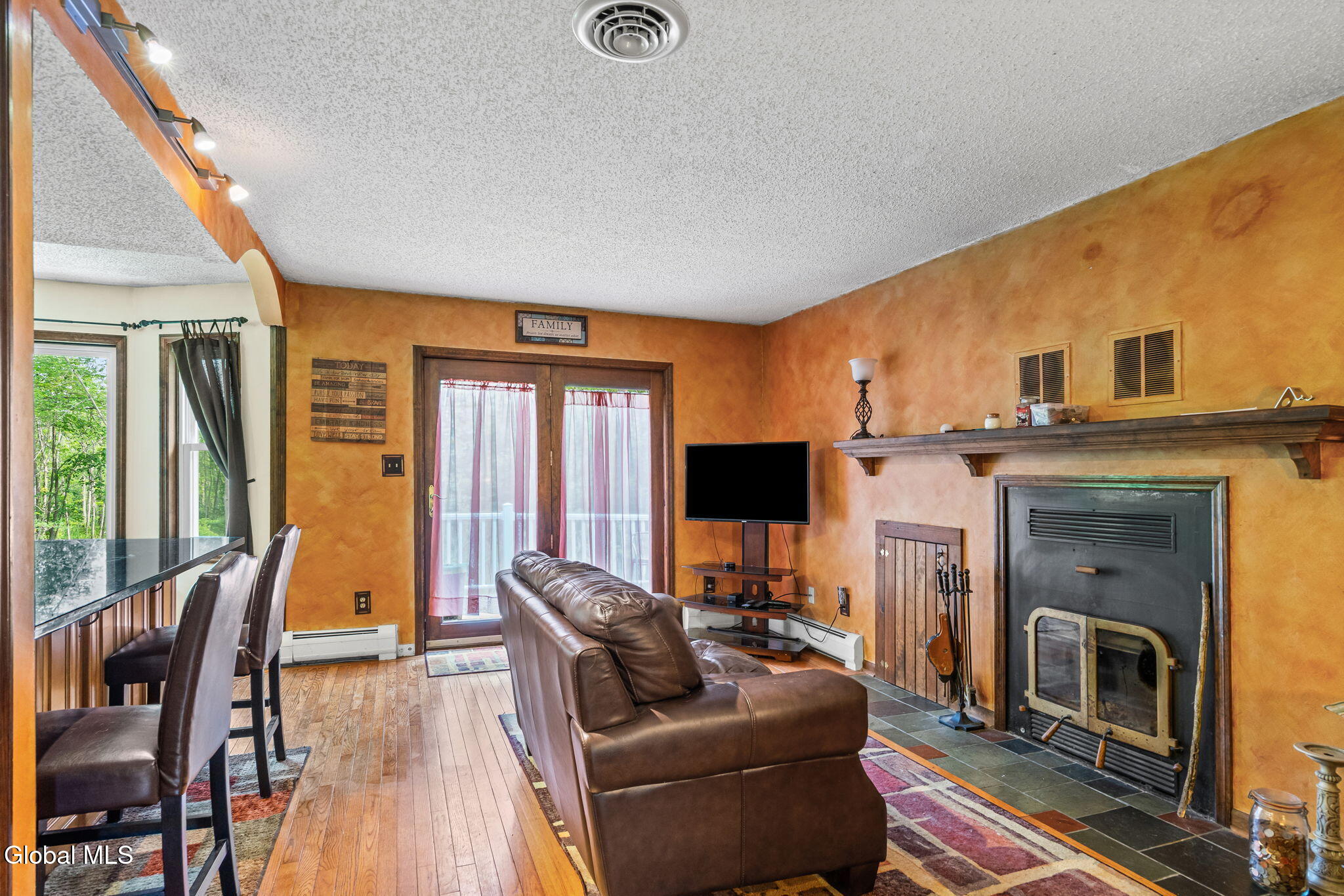 4 Carlyle Court Ballston Lake NY 12019