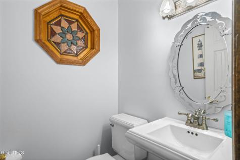 4 Carlyle Court Ballston Lake NY 12019
