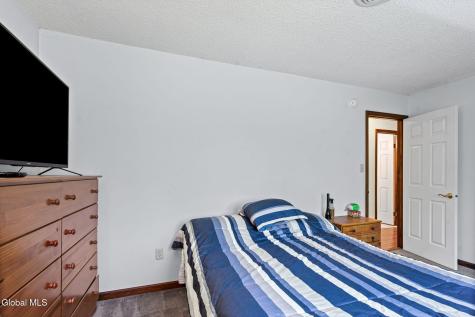 4 Carlyle Court Ballston Lake NY 12019