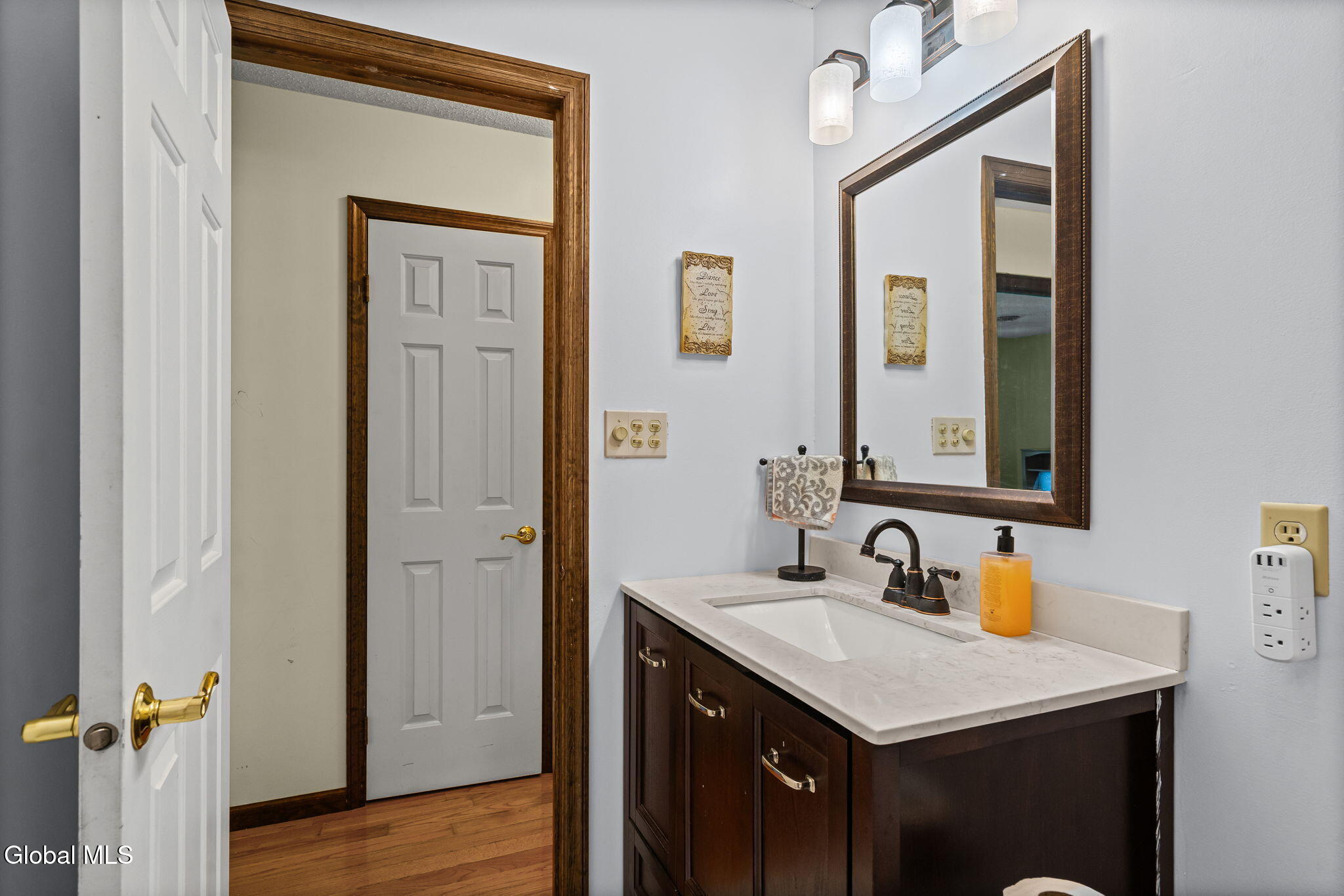 4 Carlyle Court Ballston Lake NY 12019