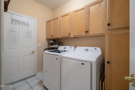 16 Killarney Court Saratoga Springs NY 12866