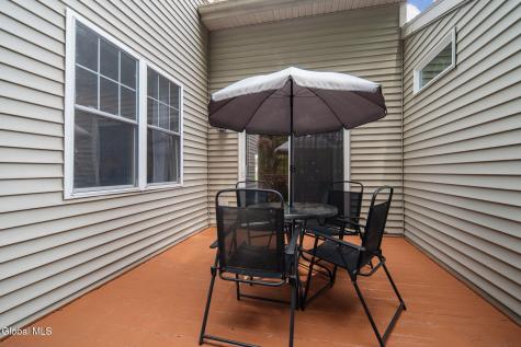 16 Killarney Court Saratoga Springs NY 12866