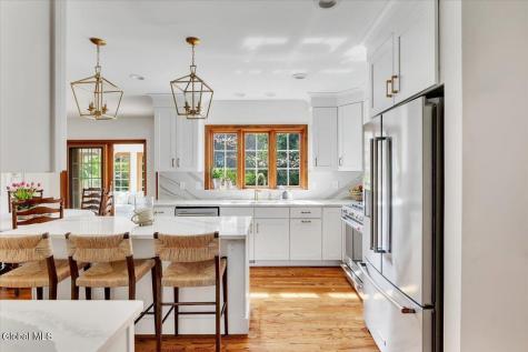 11 Fox Run Latham NY 12110