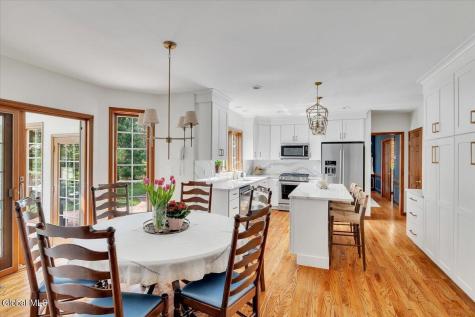 11 Fox Run Latham NY 12110