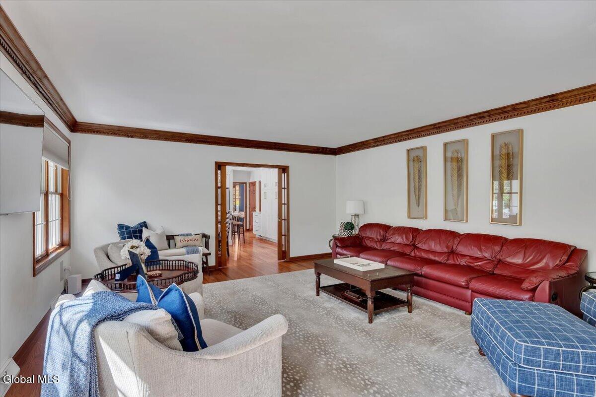 11 Fox Run Latham NY 12110