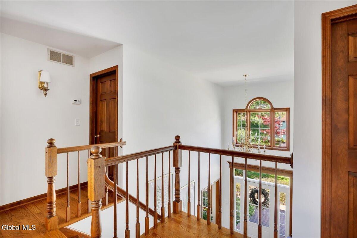 11 Fox Run Latham NY 12110