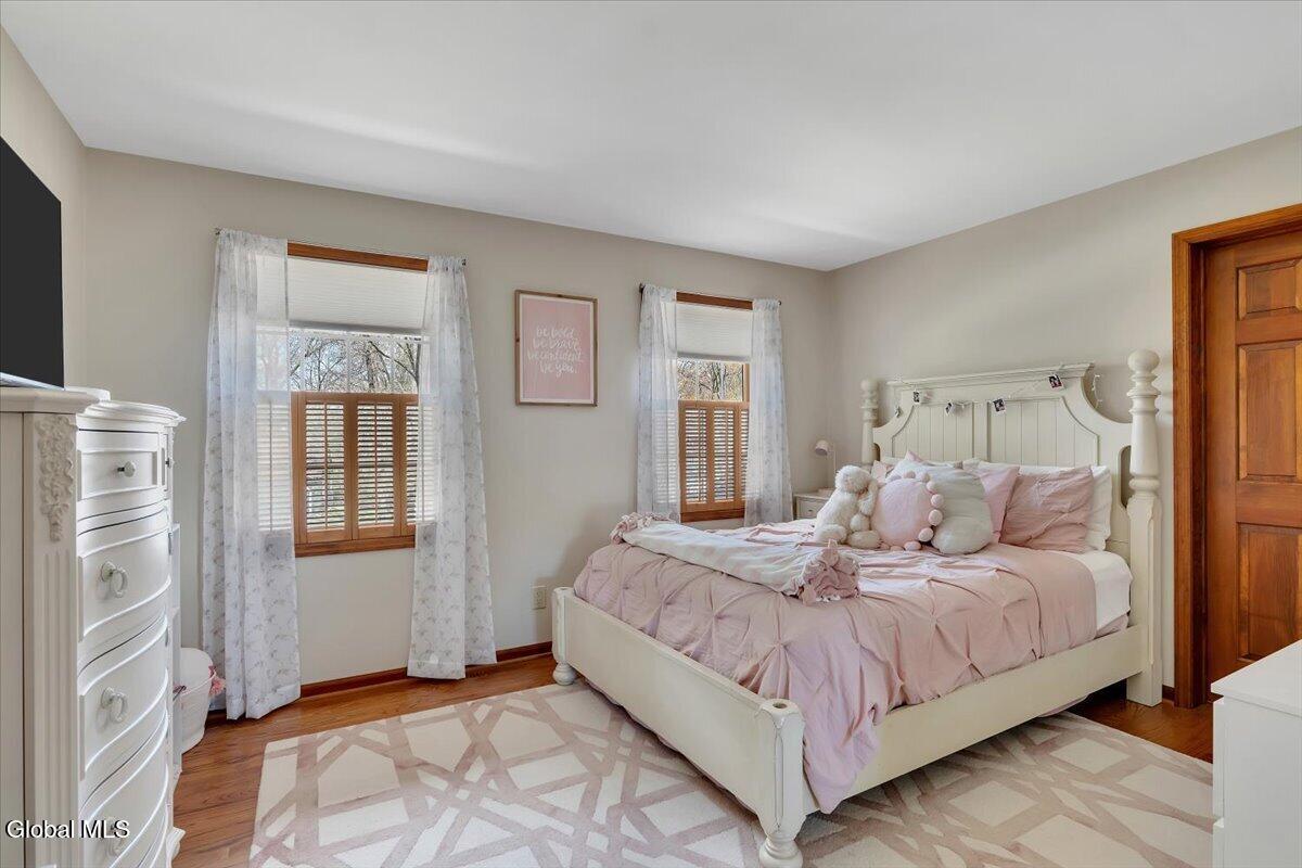 11 Fox Run Latham NY 12110