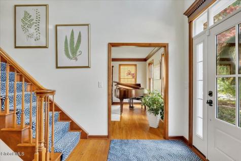 11 Fox Run Latham NY 12110