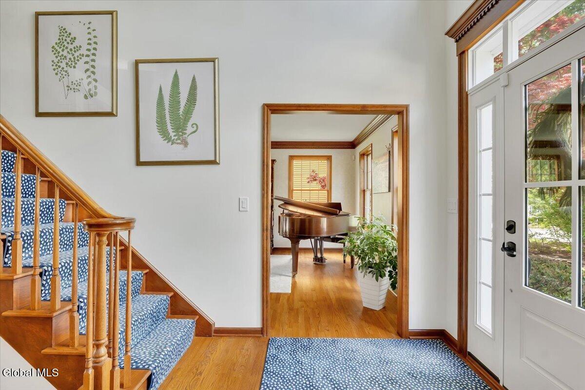 11 Fox Run Latham NY 12110