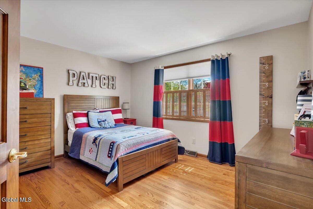 11 Fox Run Latham NY 12110