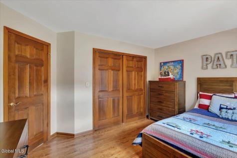 11 Fox Run Latham NY 12110