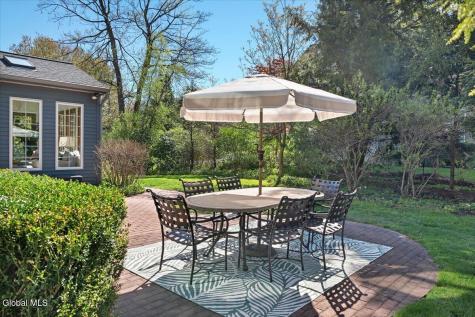 11 Fox Run Latham NY 12110