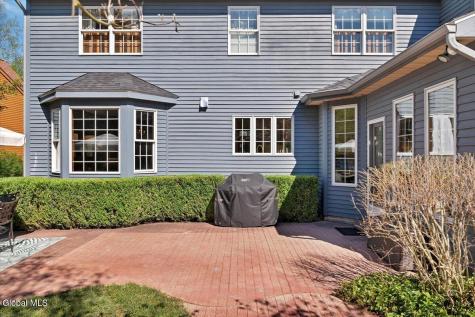 11 Fox Run Latham NY 12110
