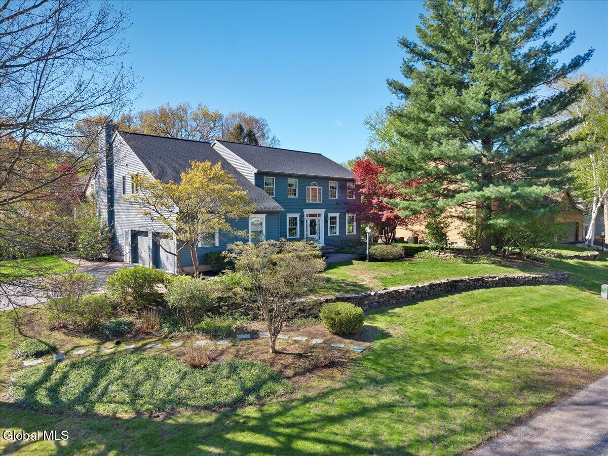 11 Fox Run Latham NY 12110