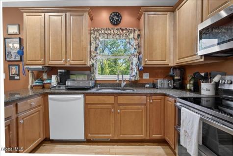 52 Chesterwood Drive Selkirk NY 12158