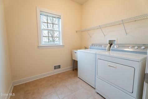 4 Teasdale Court Watervliet NY 12189