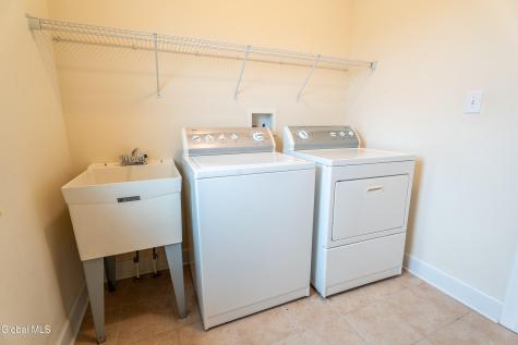 4 Teasdale Court Watervliet NY 12189