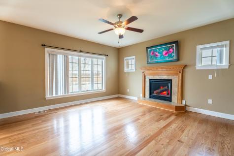 4 Teasdale Court Watervliet NY 12189
