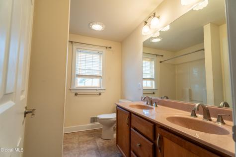 4 Teasdale Court Watervliet NY 12189