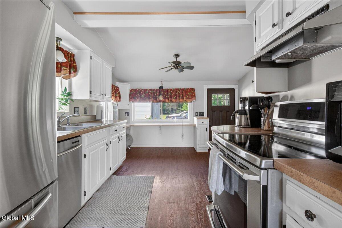 67 Connolly Road Ballston Lake NY 12019