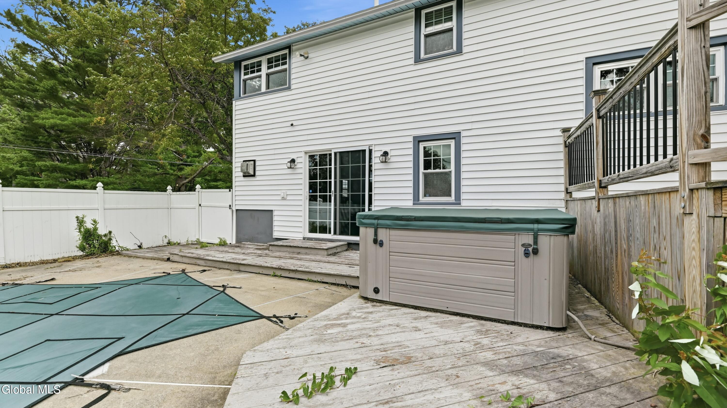 281 N Kingsboro Avenue Gloversville NY 12078