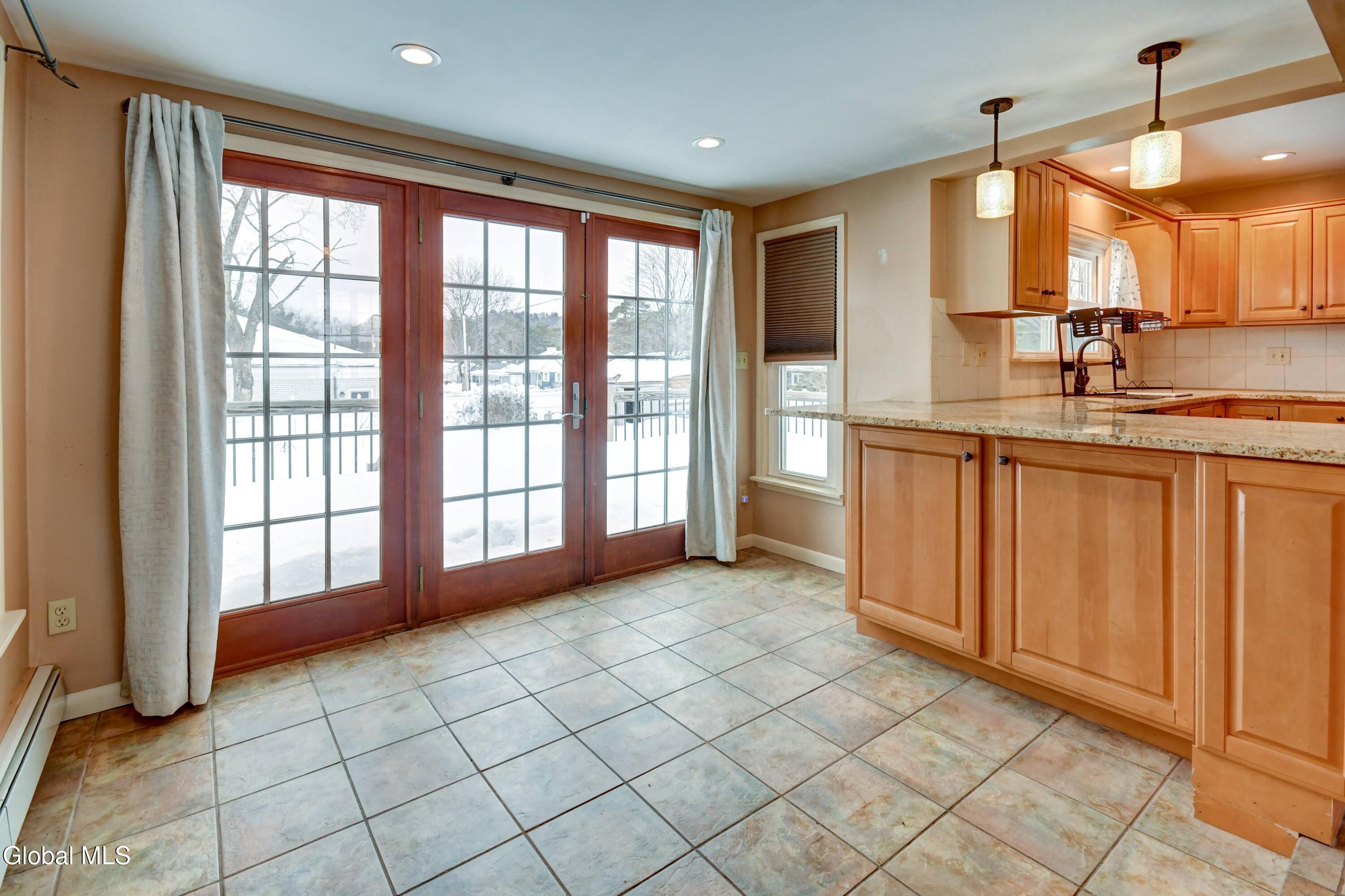 281 N Kingsboro Avenue Gloversville NY 12078