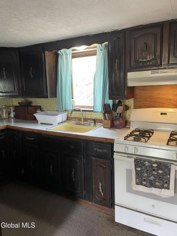 523 Enders Avenue Howes Cave NY 12092