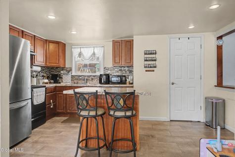 11 Cherry Lane Guilderland NY 12084