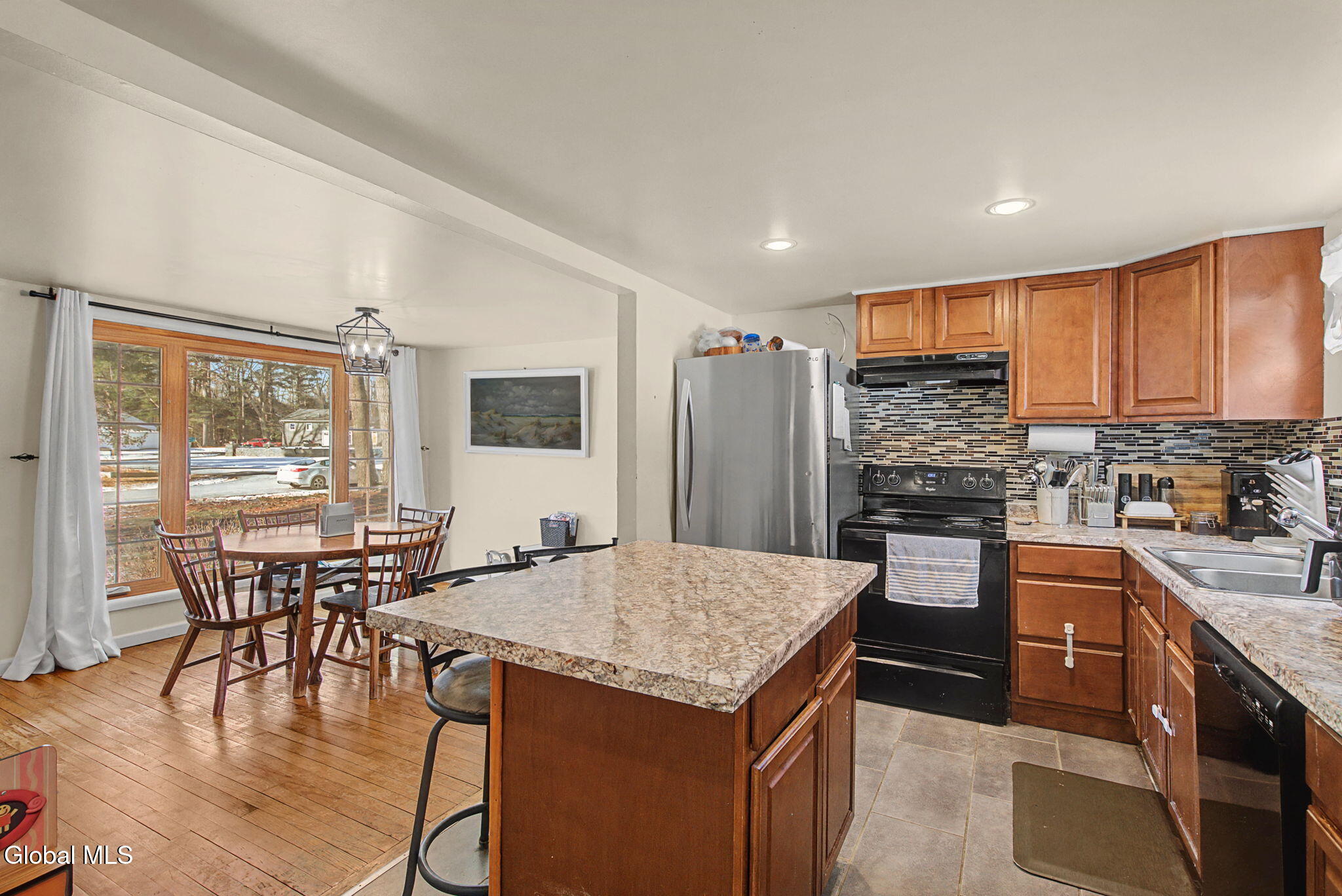 11 Cherry Lane Guilderland NY 12084