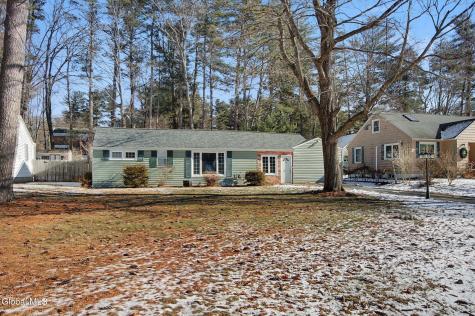 11 Cherry Lane Guilderland NY 12084