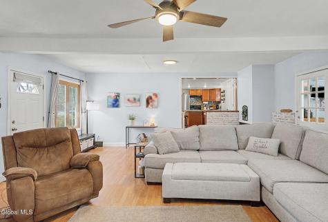11 Cherry Lane Guilderland NY 12084