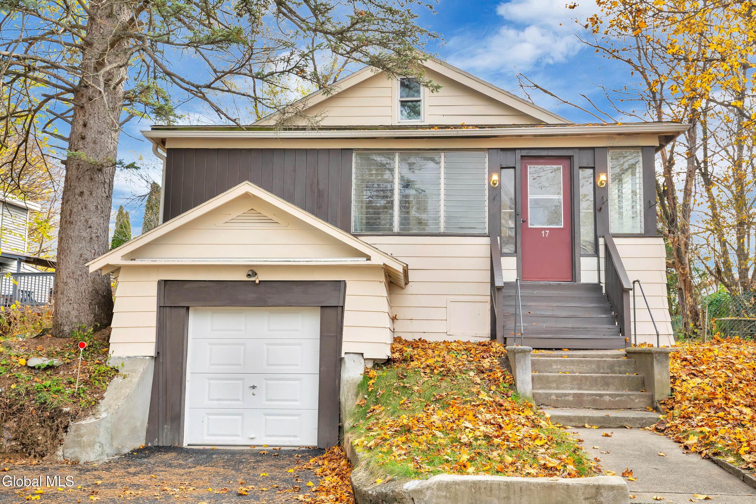 17 Avenue A Troy NY 12182