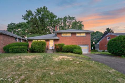 121 Ramsey Place Albany NY 12209