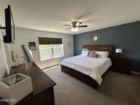 4A Breezy Pointe Drive Halfmoon NY 12065