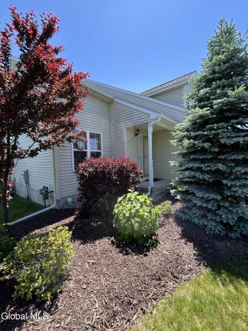 4A Breezy Pointe Drive Halfmoon NY 12065